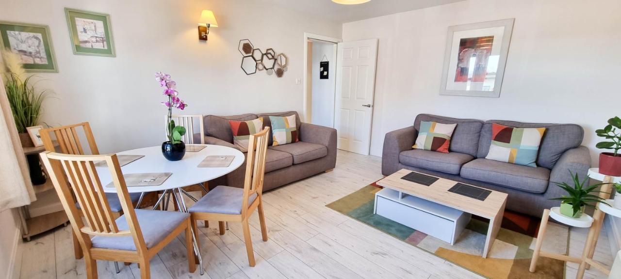 Heart Of Inverness-City Apartment Esterno foto