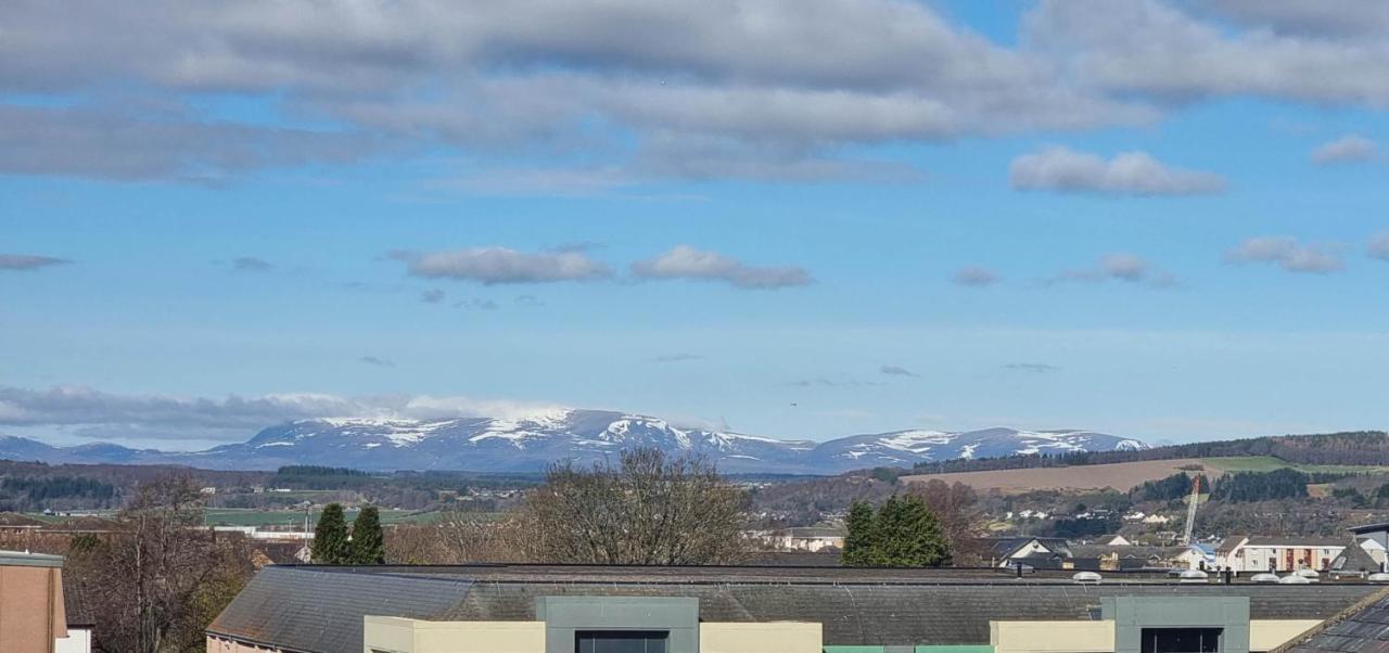 Heart Of Inverness-City Apartment Esterno foto