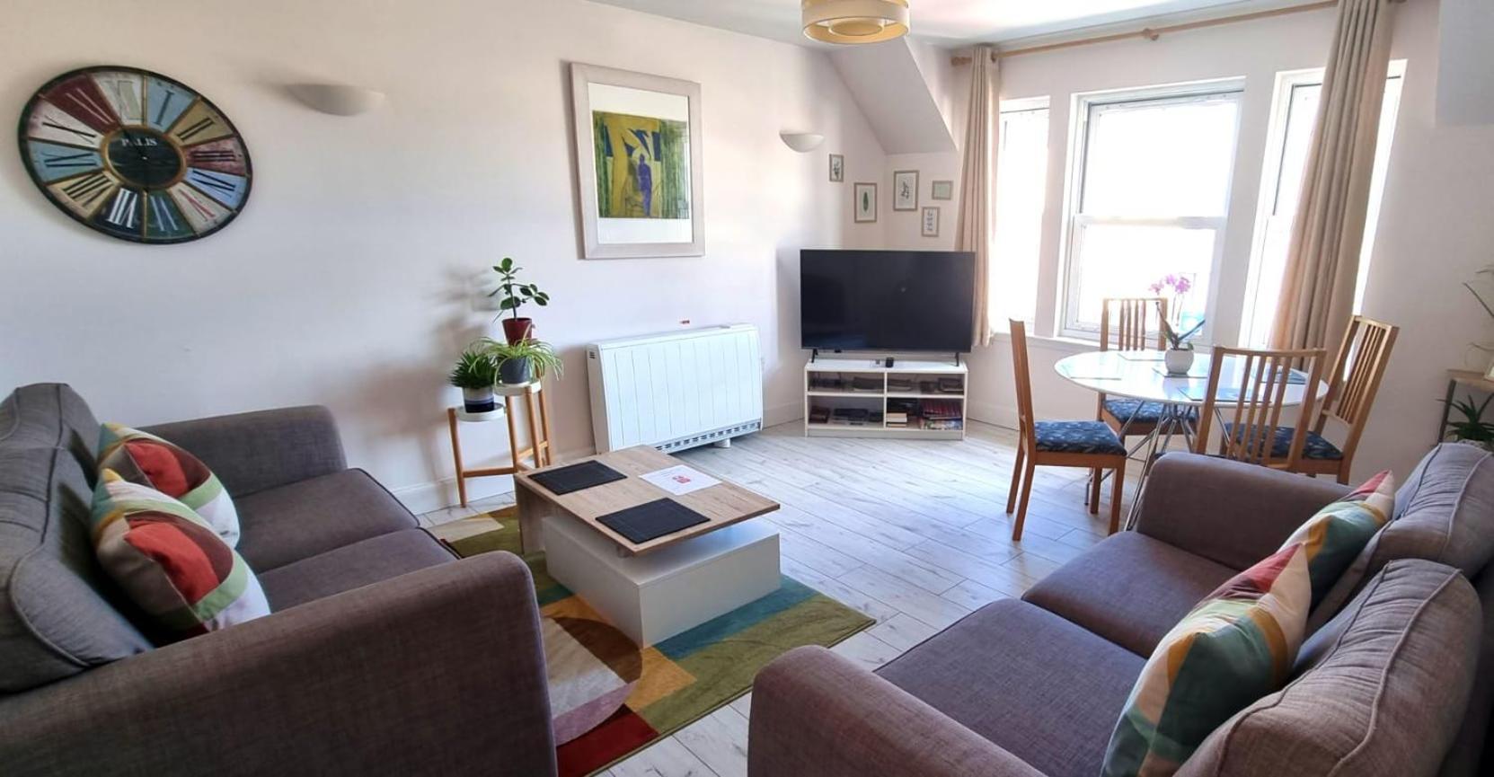 Heart Of Inverness-City Apartment Esterno foto