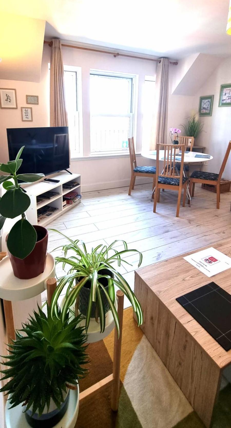 Heart Of Inverness-City Apartment Esterno foto