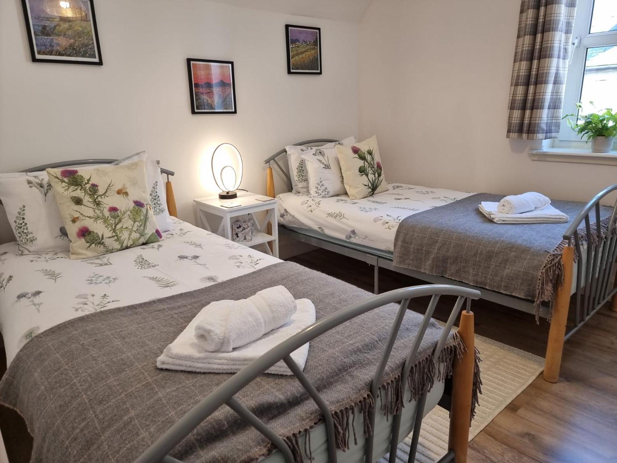 Heart Of Inverness-City Apartment Esterno foto