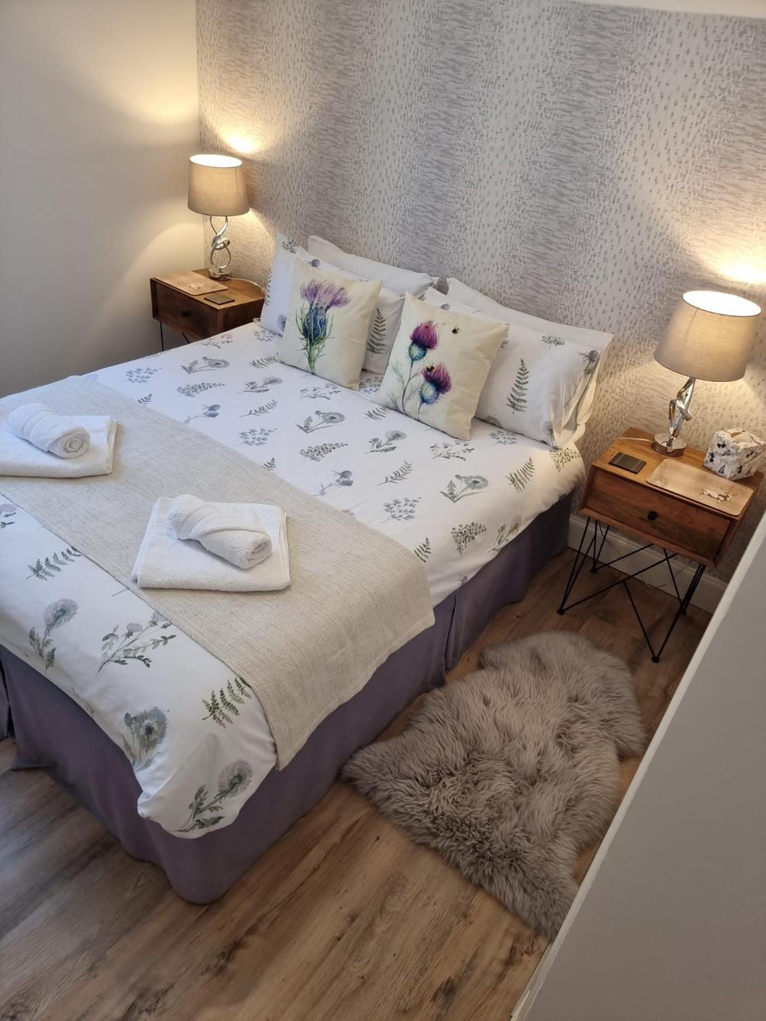 Heart Of Inverness-City Apartment Esterno foto